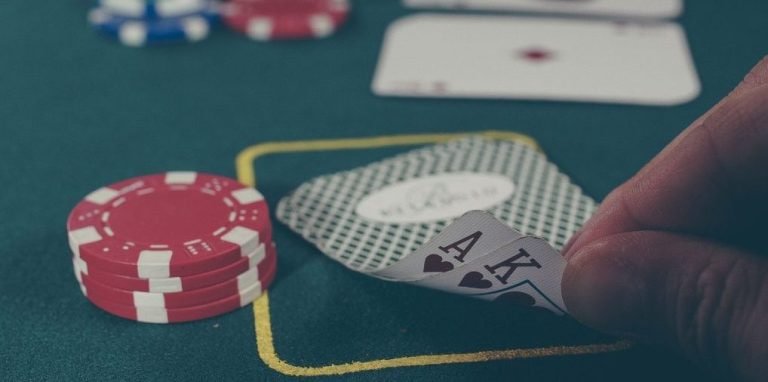 shwe luck Mobile APP ဖြင့် Live Casino ကစားခြင်း